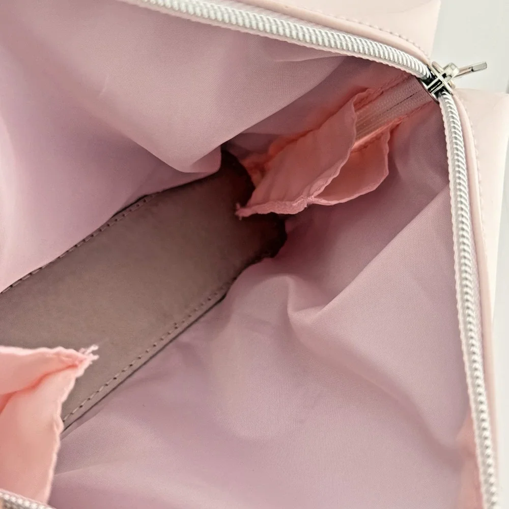 Kylie Cosmetics Pink Makeup Pouch/ Tavel Zip / Brand New Sealed 8